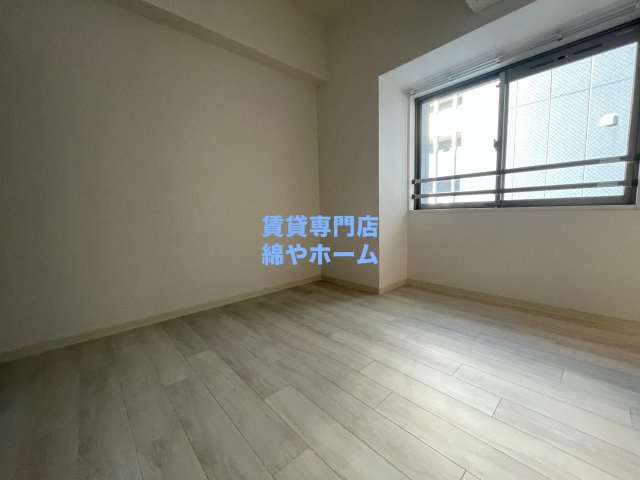 スプランディッド難波元町DUEの洋室|使い勝手のいい洋室です