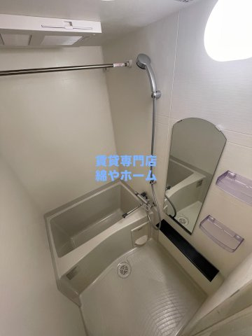 スプランディッド難波元町DUEの浴室|きれいなお風呂です