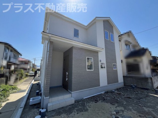 【外観】 | 現地完成しました。物件内部もご見学頂けます。プラス不動産販売にお任せ下さい。