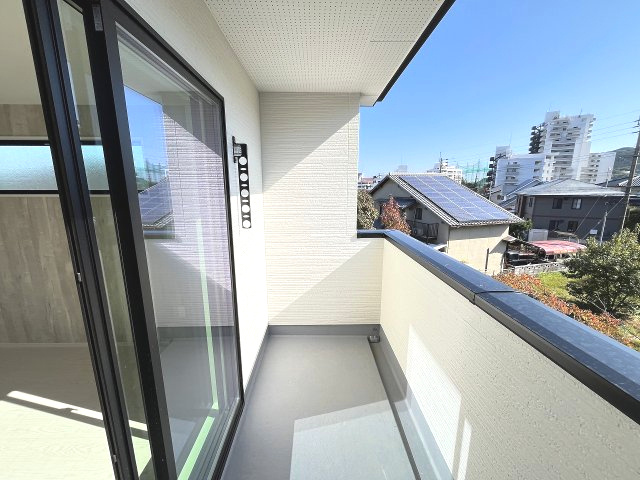 【バルコニー】 | 福岡市早良区有田7丁目1期　1号棟（全1棟）【仲介手数料無料・0円】 | 施工例。施工例は完成時と異なる場合があります。