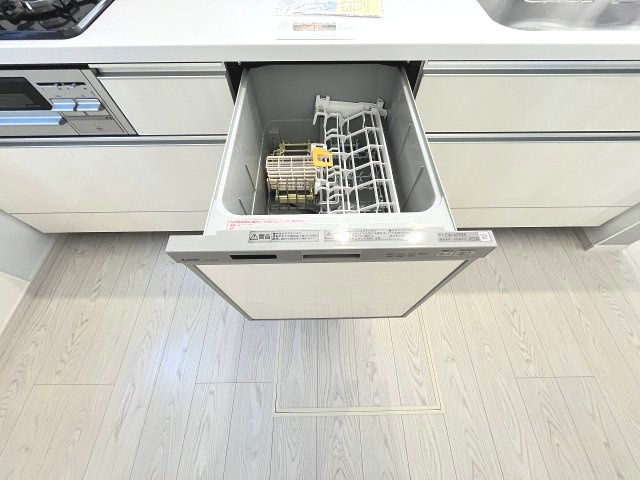 【キッチン】 | 福岡市早良区有田7丁目1期　1号棟（全1棟）【仲介手数料無料・0円】 | 施工例。施工例は完成時と異なる場合があります。