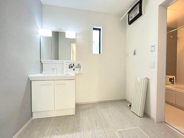 【洗面所】 | 福岡市早良区有田7丁目1期　1号棟（全1棟）【仲介手数料無料・0円】 | 施工例。施工例は完成時と異なる場合があります。