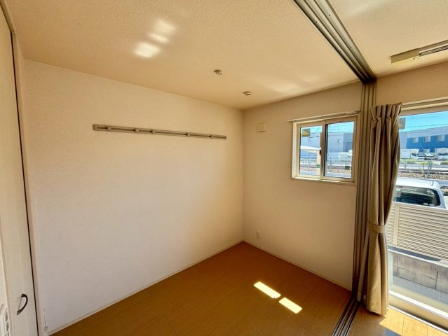 ベルメゾン荒川の洋室