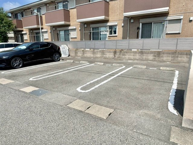 ベルメゾン荒川の駐車場