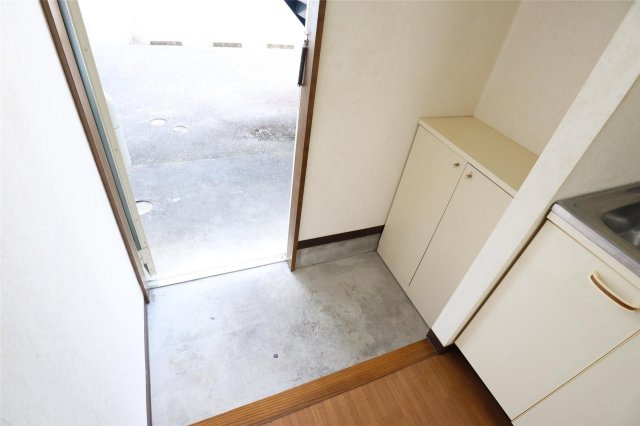 ロワール駿河台の玄関