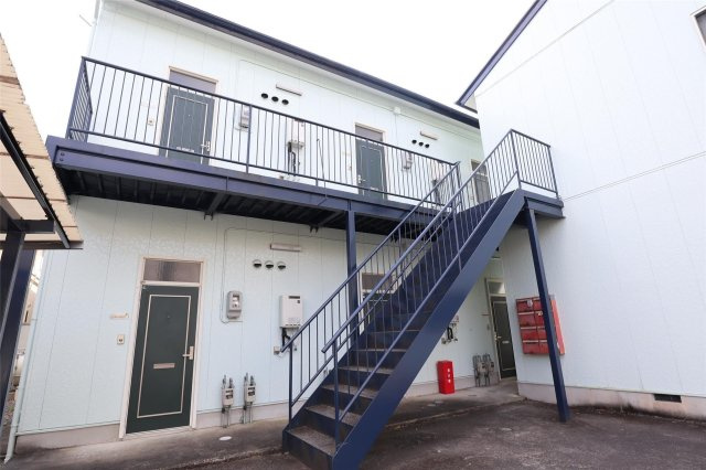 ロワール駿河台の外観