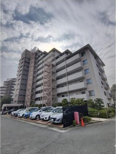 朝日プラザ香里菊ヶ丘の外観