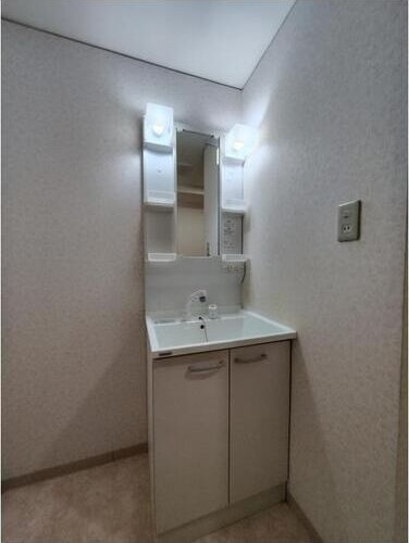 朝日プラザ香里菊ヶ丘の洗面所