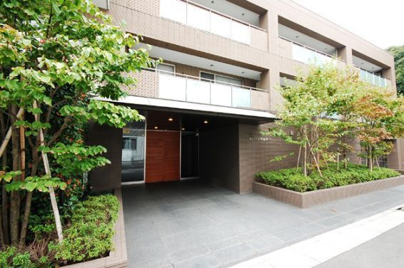 ガーデン渋谷氷川のエントランス