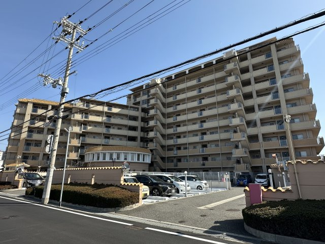 サンメゾンジェームス山の外観