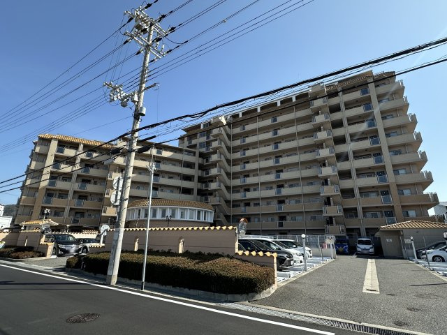サンメゾンジェームス山の外観