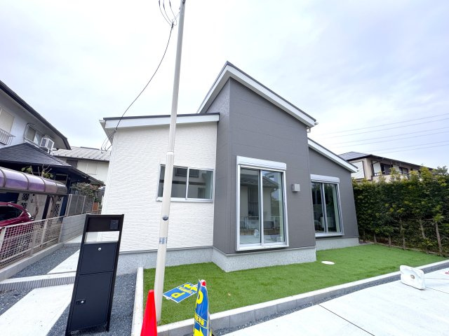 柏市花野井新築戸建【花野井小学校：6分】の外観|完成済み内覧可能です！！