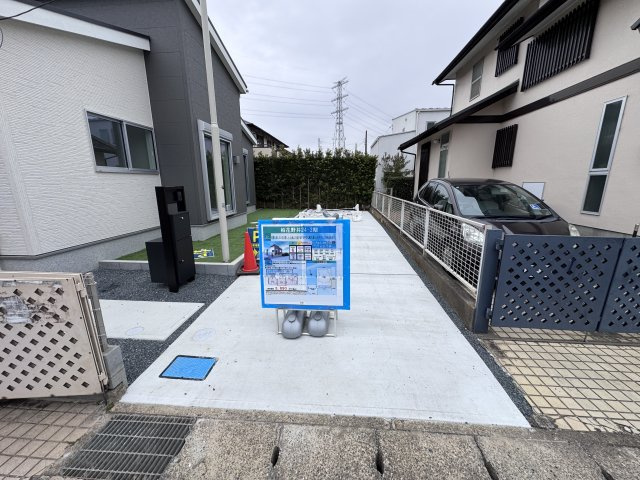 柏市花野井新築戸建【花野井小学校：6分】の駐車場|駐車スペース・縦列2台駐車可