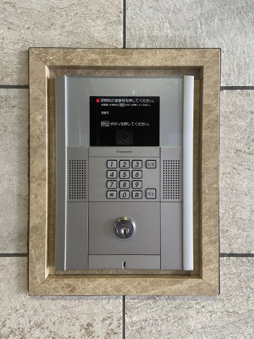 タカマツレジデンス鶴舞公園のエントランス