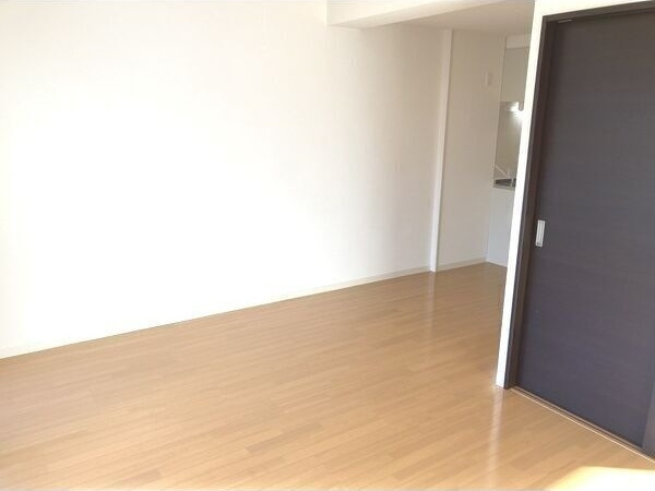 タカマツレジデンス鶴舞公園の居間・リビング