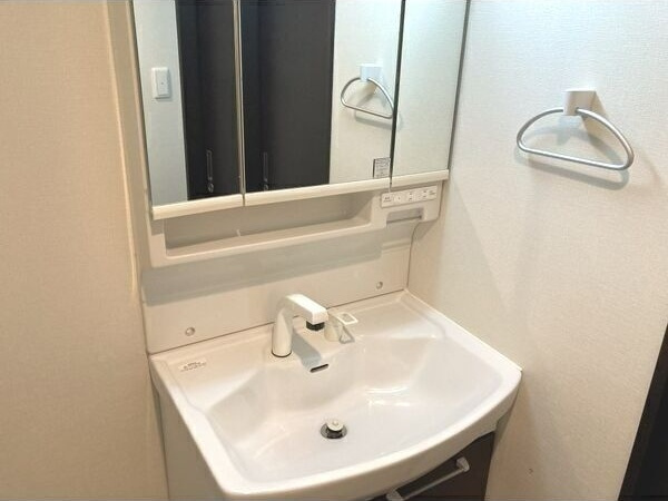 タカマツレジデンス鶴舞公園の洗面所