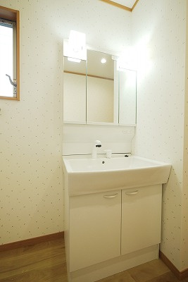 泉田岩佐様戸建の独立洗面台