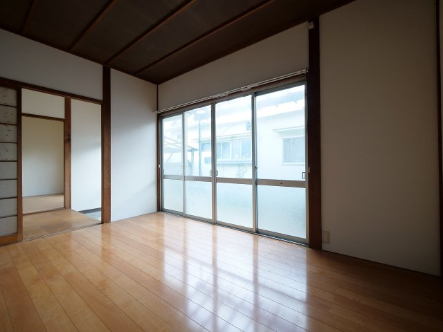 福富西槙野様貸家6号の洋室|※写真は別の部屋のものです。