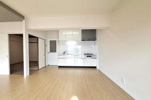 ローレルハイツ東天美の居間・リビング|ダイニング