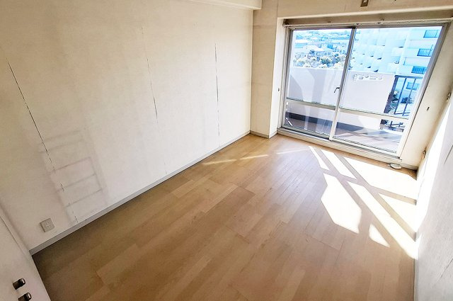 シャルマン・フジ久米田の洋室|洋室2