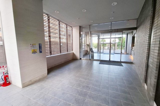 ヴューイスト泉ヶ丘のロビー|エントランスホール