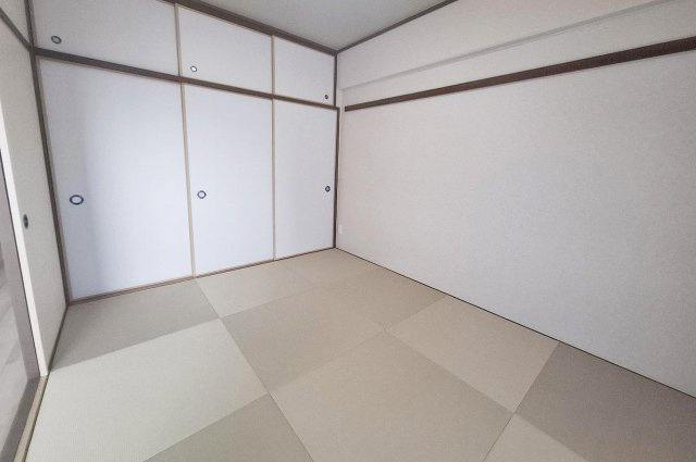 アンビエント金剛東ガーデンコートの和室|和室