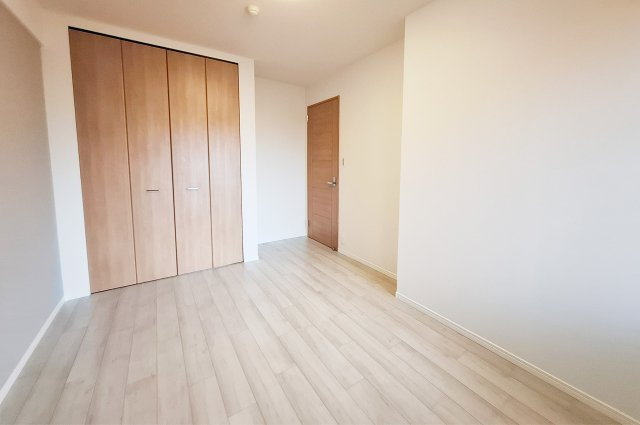 ソフィア泉ヶ丘パークヴェールの寝室|洋室1