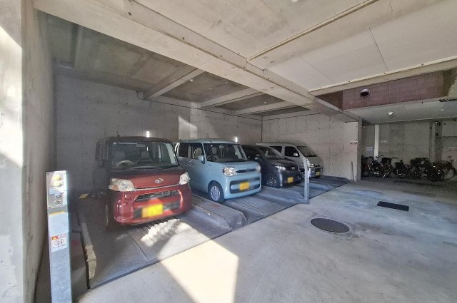 ベルク浜寺公園の駐車場|駐車場