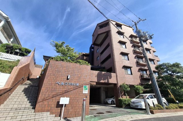 ベルク浜寺公園の外観