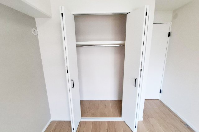 アグラード堺の収納|洋室1クローゼット
