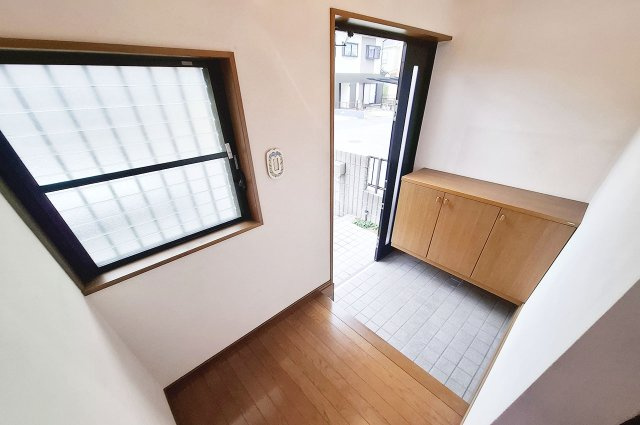 泉佐野市大西２丁目の中古一戸建の玄関|玄関