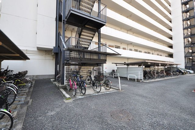 和泉鶴山台アーバンコンフォートの駐輪場|駐輪場