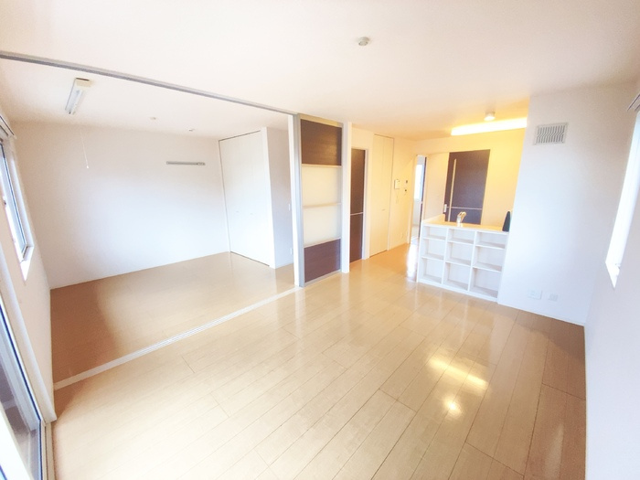 グランシャリオ須屋の居間・リビング