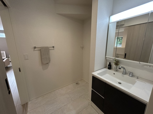 リナージュL 廿日市宮内24-1期　1号棟の洗面所