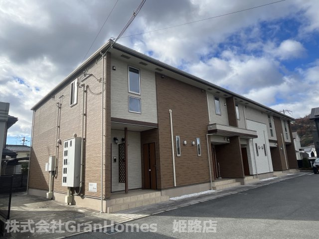 サンパレス安室