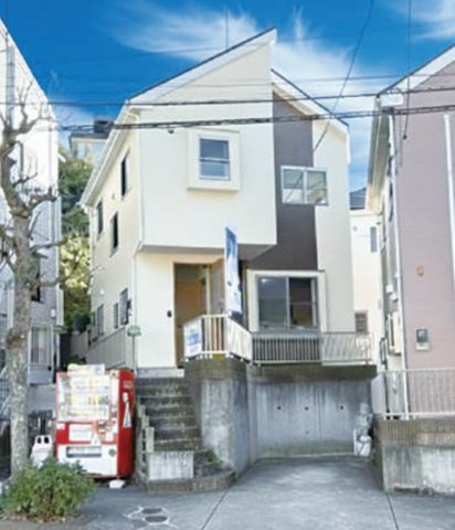 横浜市南区六ッ川4丁目 中古戸建て【仲介手数料無料】