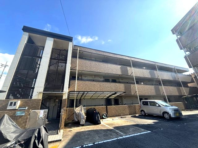 キャッスル山村A棟の外観