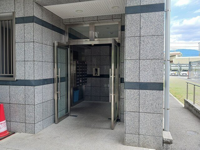 エアリーヒルズ芦屋のエントランス|建物の内部です