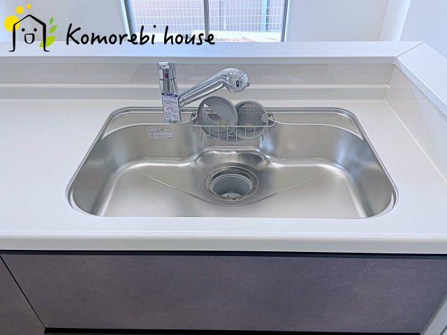 北本西高尾　第1期　新築一戸建て　ハートフルタウン　Aのキッチン|コンパクトなキッチンで掃除もラクラク