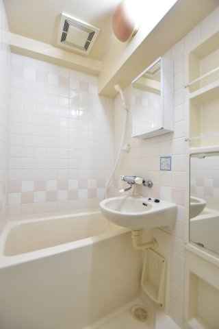 シャルマンフジ住吉壱番館の浴室