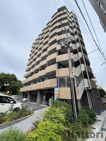 プレサンス江坂ベルフィーヌ