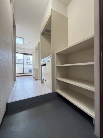 マンション中村の玄関