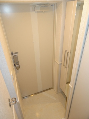 【玄関】 | ファーストプレイス