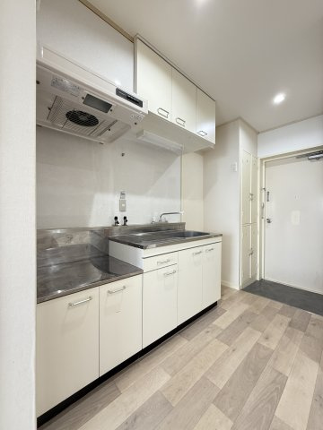 美里マンションの居間・リビング