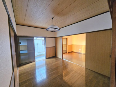 【居間・リビング】 | 小島住宅2号棟 | ゆったりとした居間です