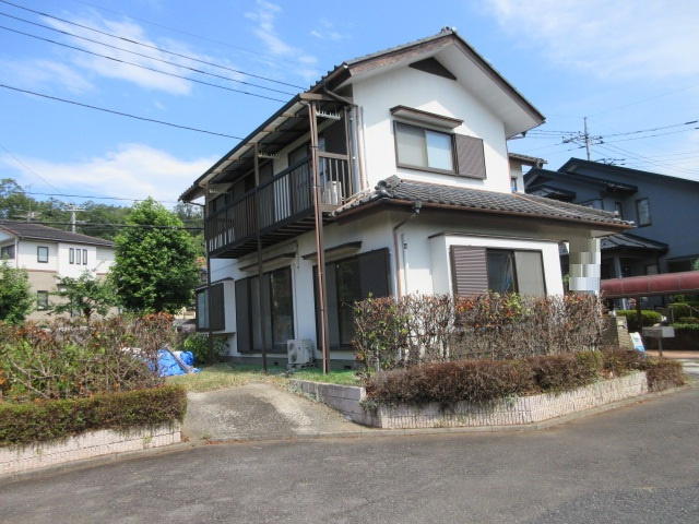 中古戸建　東松山市旗立台16-2（リフォーム住宅）の外観