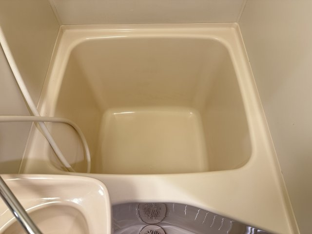 マ・メゾン舟尾の浴室