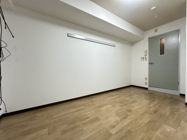 マ・メゾン舟尾の洋室