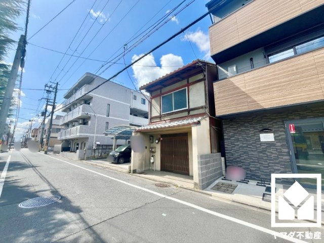 伏見区深草北鍵屋町の外観