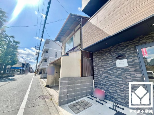 伏見区深草北鍵屋町の外観